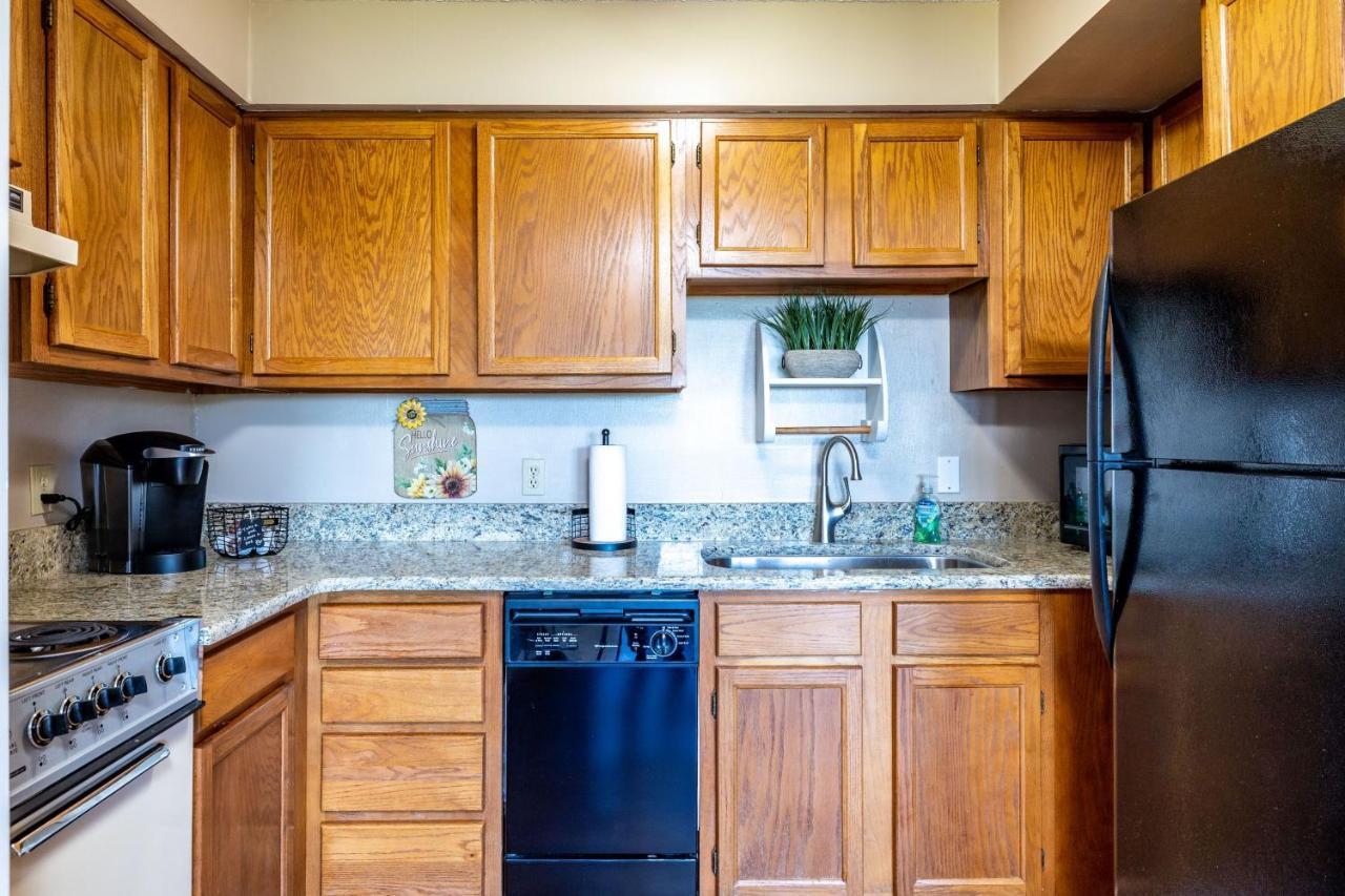Wow Views!!-Mountain Escape-Outdoor Pool-Close To Downtown-Wifi-Cable-Private Balcony Gatlinburg Luaran gambar