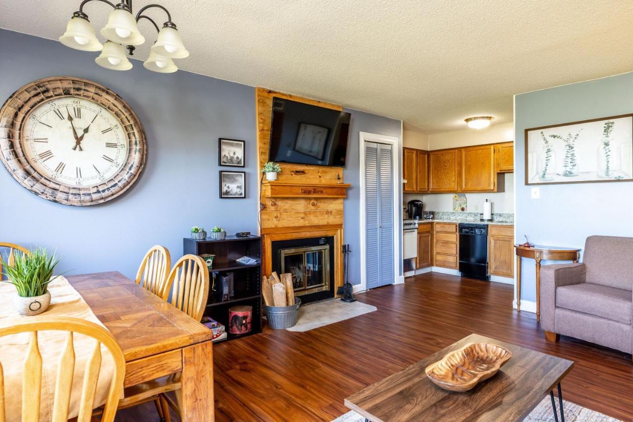 Wow Views!!-Mountain Escape-Outdoor Pool-Close To Downtown-Wifi-Cable-Private Balcony Gatlinburg Luaran gambar