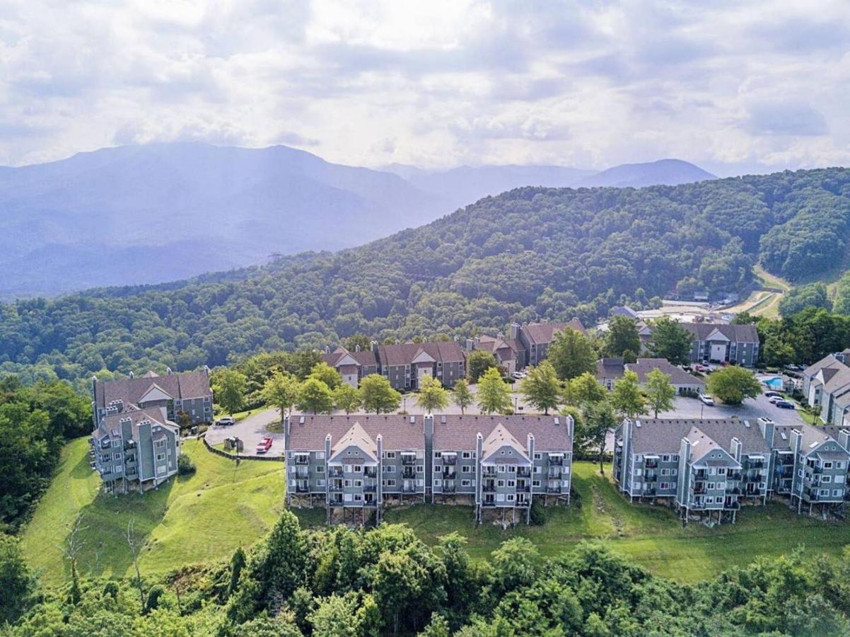 Wow Views!!-Mountain Escape-Outdoor Pool-Close To Downtown-Wifi-Cable-Private Balcony Gatlinburg Luaran gambar