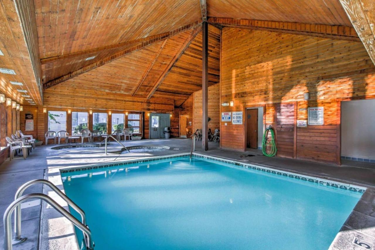 Wow Views!!-Mountain Escape-Outdoor Pool-Close To Downtown-Wifi-Cable-Private Balcony Gatlinburg Luaran gambar