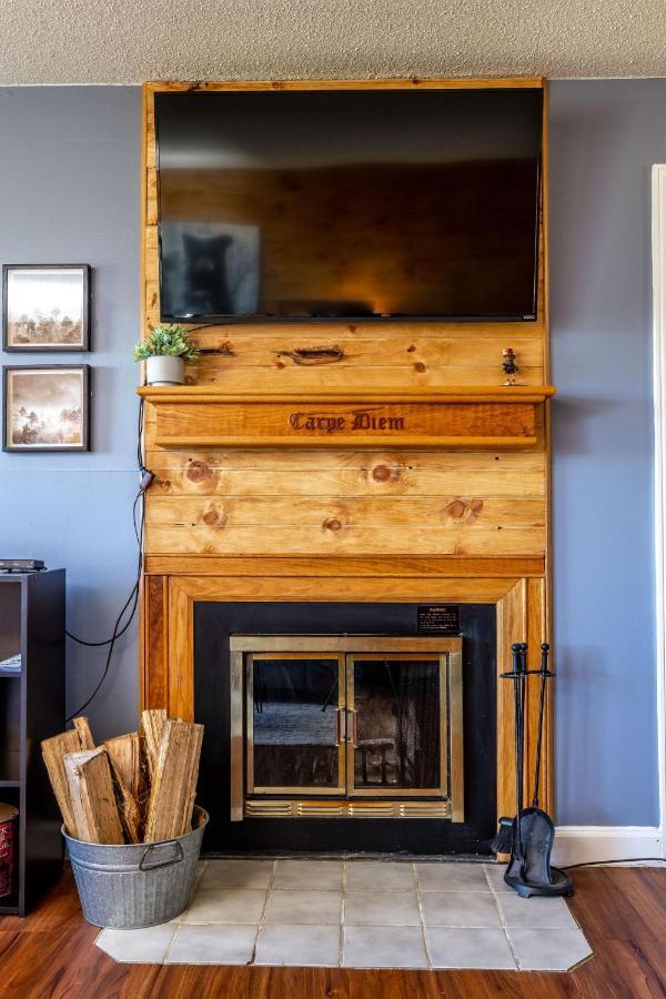 Wow Views!!-Mountain Escape-Outdoor Pool-Close To Downtown-Wifi-Cable-Private Balcony Gatlinburg Luaran gambar