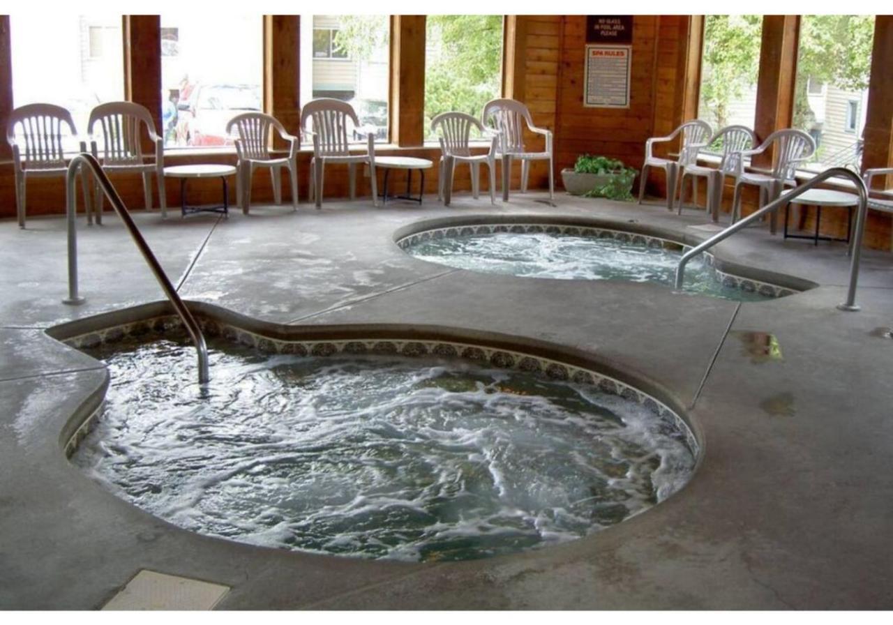 Wow Views!!-Mountain Escape-Outdoor Pool-Close To Downtown-Wifi-Cable-Private Balcony Gatlinburg Luaran gambar