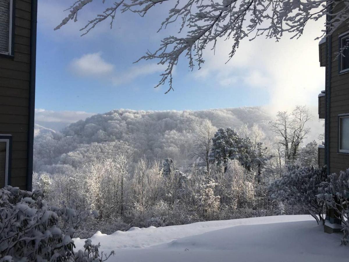 Wow Views!!-Mountain Escape-Outdoor Pool-Close To Downtown-Wifi-Cable-Private Balcony Gatlinburg Luaran gambar