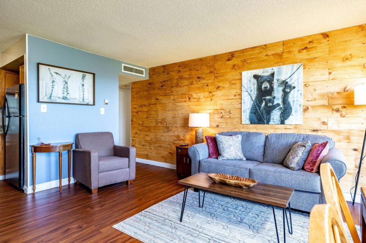 Wow Views!!-Mountain Escape-Outdoor Pool-Close To Downtown-Wifi-Cable-Private Balcony Gatlinburg Luaran gambar